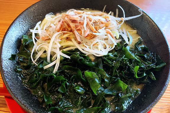 ネギ旨わかめラーメン